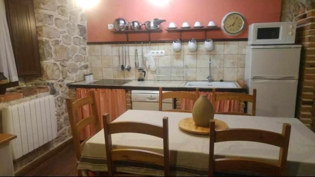 La Gesta Picos de Europa Villa Poo  Exterior foto